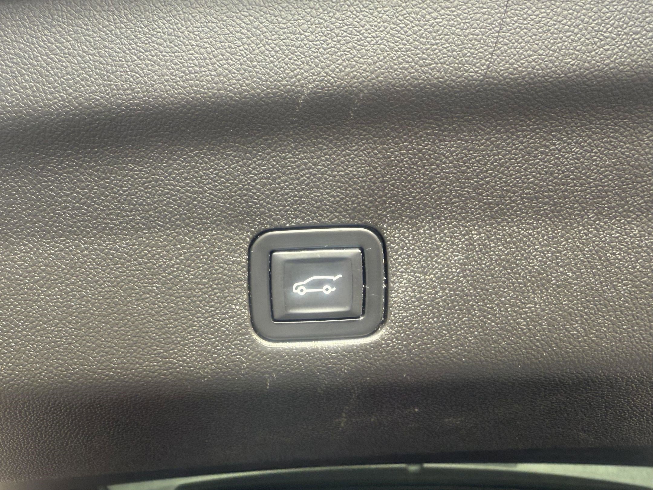 Used 2022 GMC Yukon SLT image 37