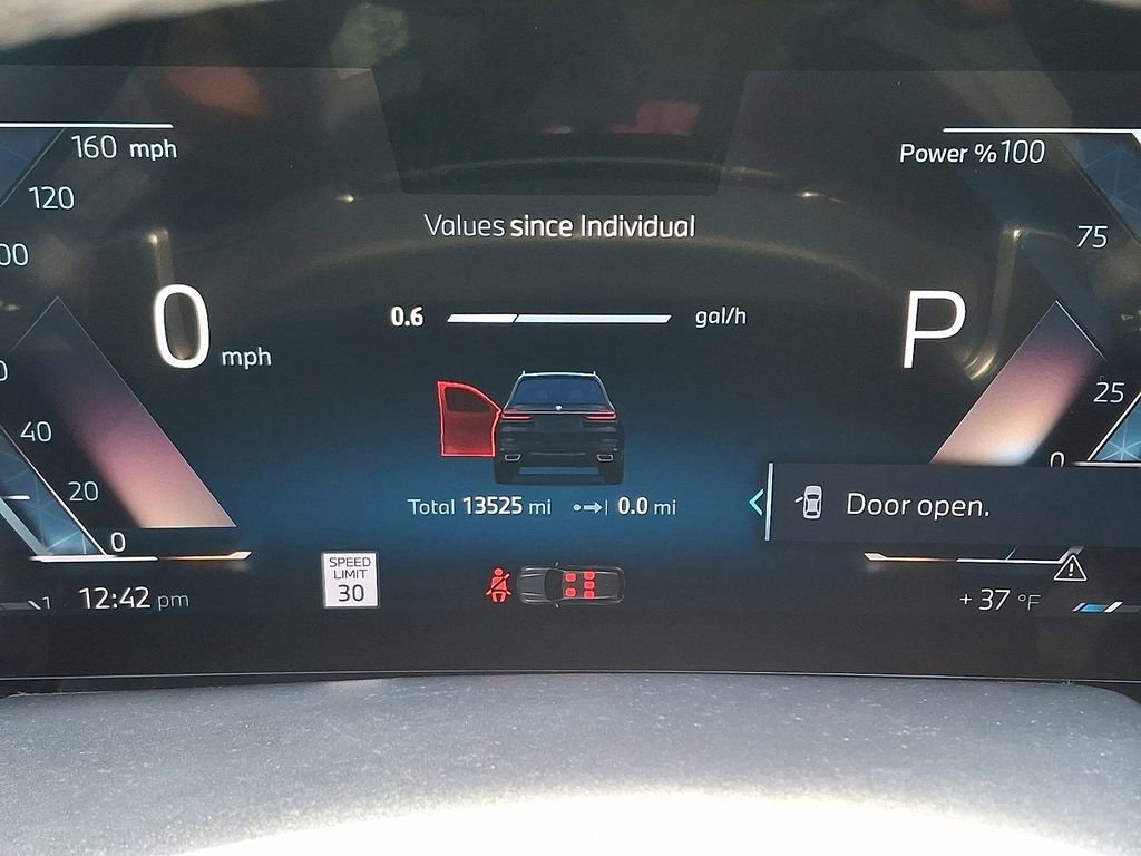 Used 2025 BMW X7 xDrive40i w/ Premium Package image 22