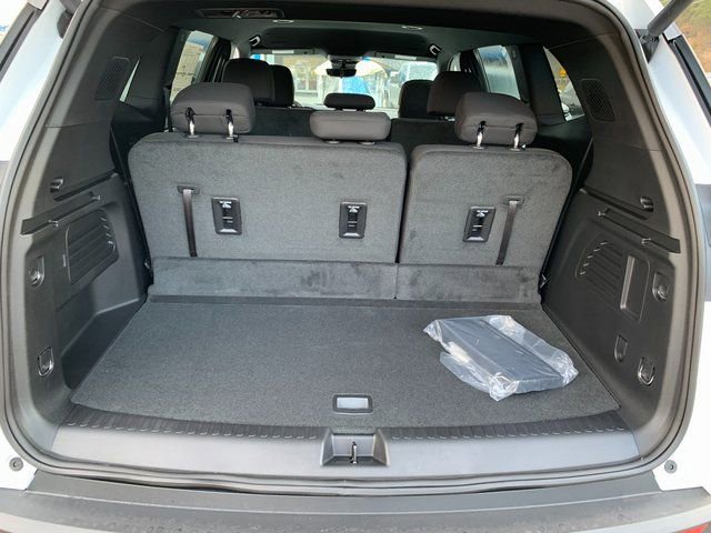 New 2026 GMC Acadia Elevation image 18
