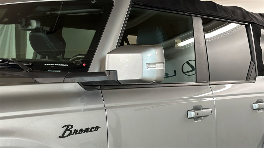 Used 2021 Ford Bronco Outer Banks image 5