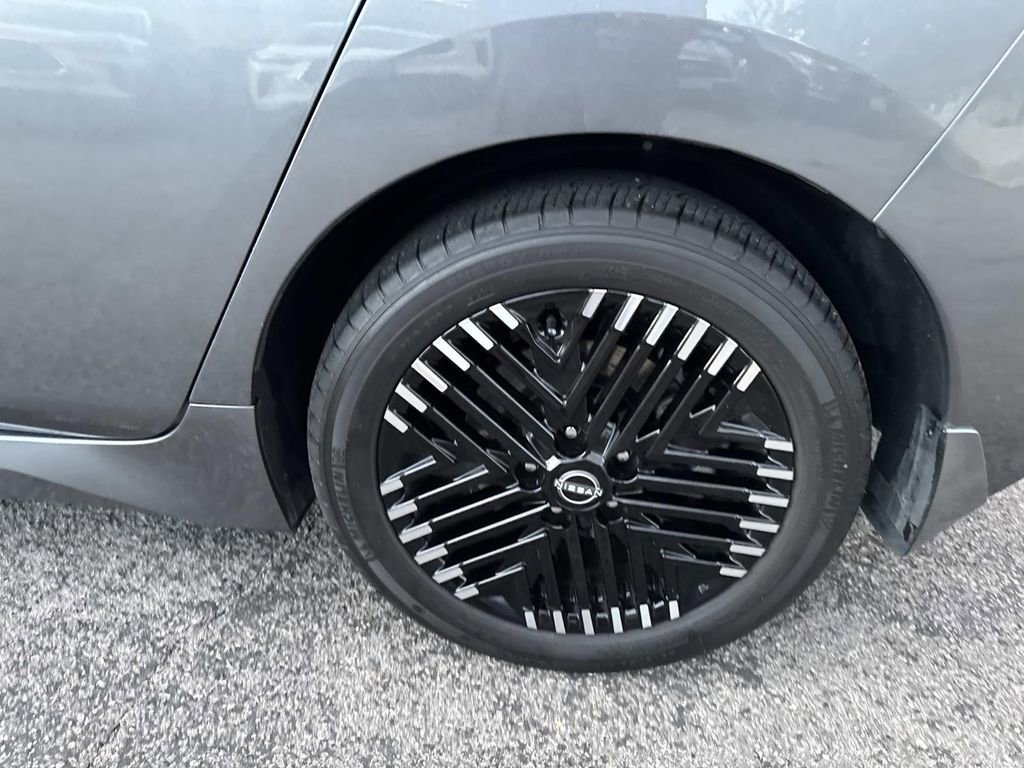 Used 2025 Nissan Leaf SV Plus image 6