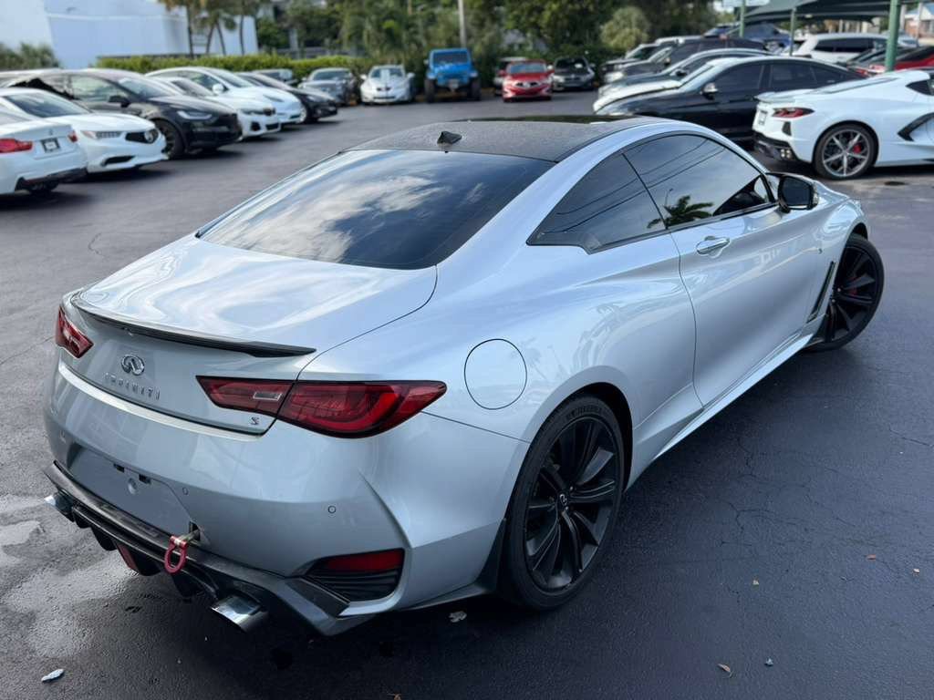 Used 2020 INFINITI Q60 Red Sport 400 AWD/4WD image 4