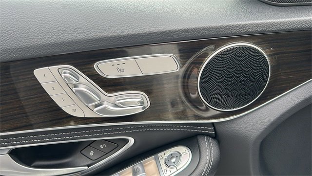 Used 2016 Mercedes-Benz C 300 4MATIC Sedan image 9