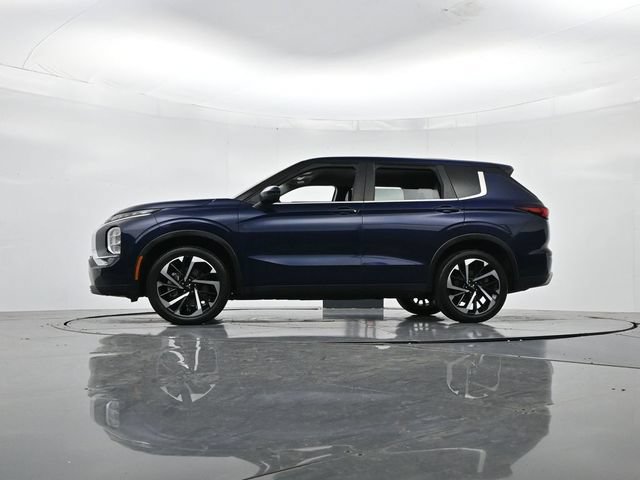 Used 2023 Mitsubishi Outlander SE FWD image 41