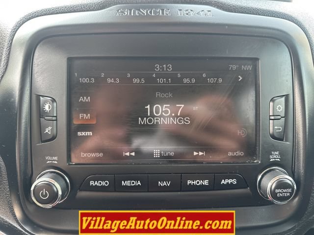 Used 2017 Jeep Renegade Trailhawk AWD/4WD image 14