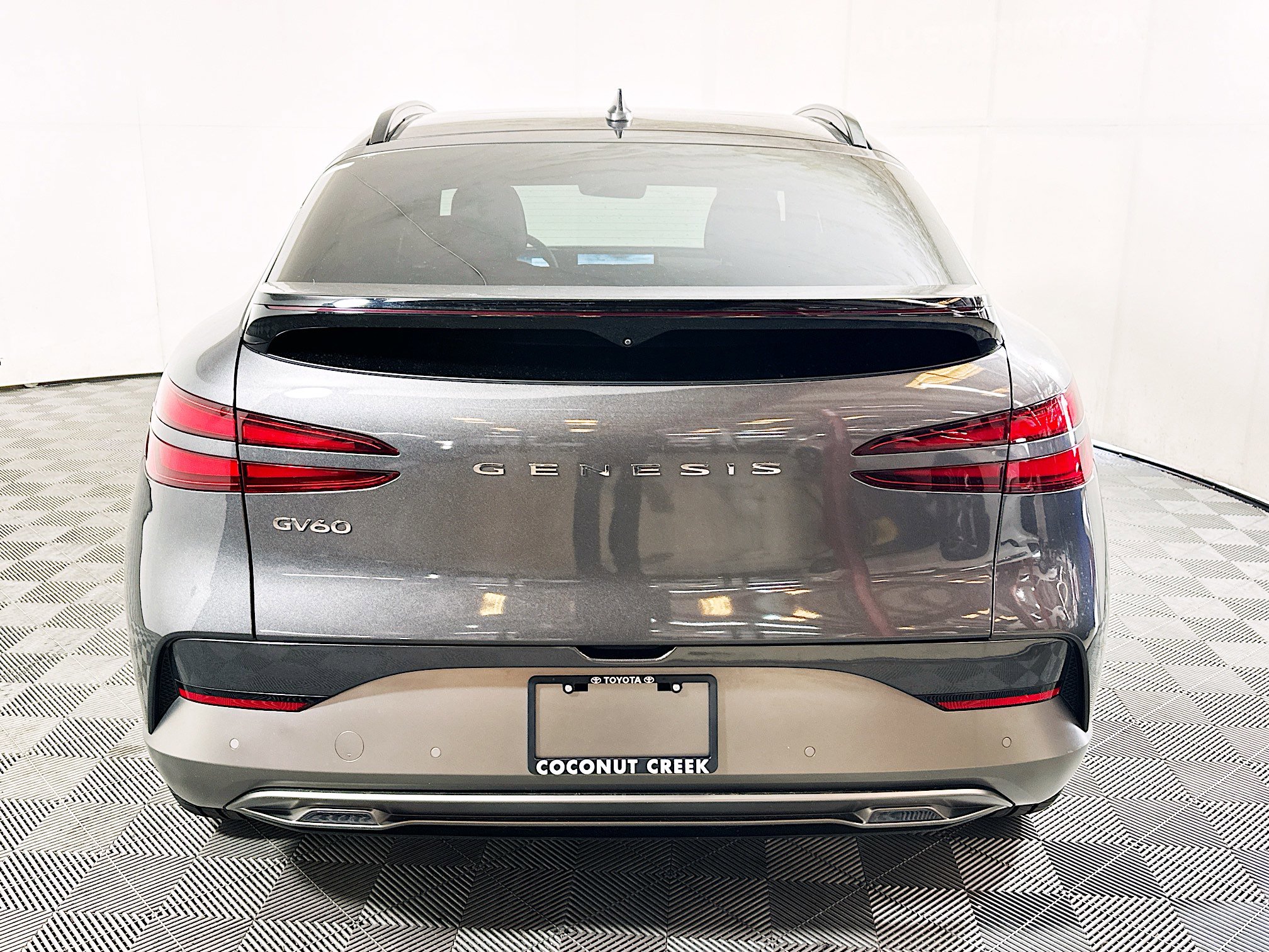 Used 2023 Genesis GV60 Performance image 4