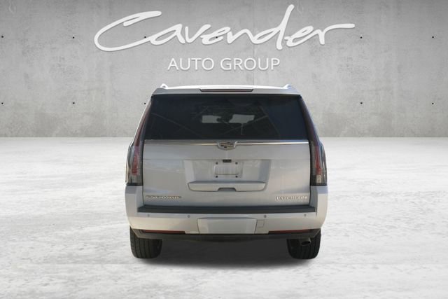 Used 2017 Cadillac Escalade Platinum image 6