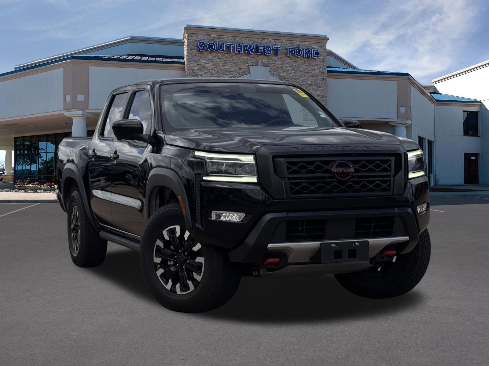 Used 2024 Nissan Frontier PRO-4X w/ Pro Convenience Package