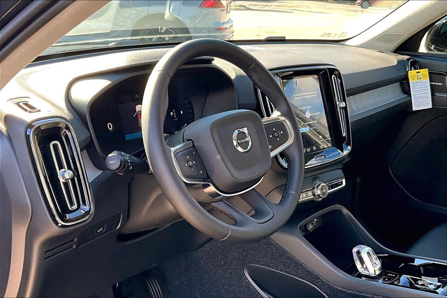 New 2026 Volvo XC40 B5 Ultra w/ Protection Package Premier AWD/4WD image 9