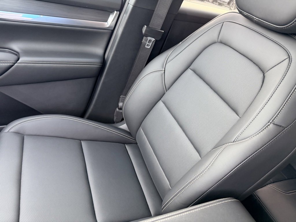 New 2026 GMC Terrain Elevation w/ Elevation Premium Package image 26