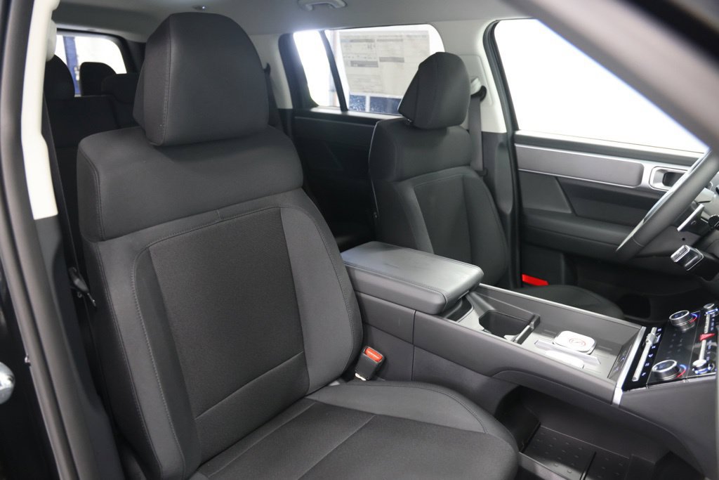 Certified 2026 Hyundai Santa Fe SE AWD/4WD image 17