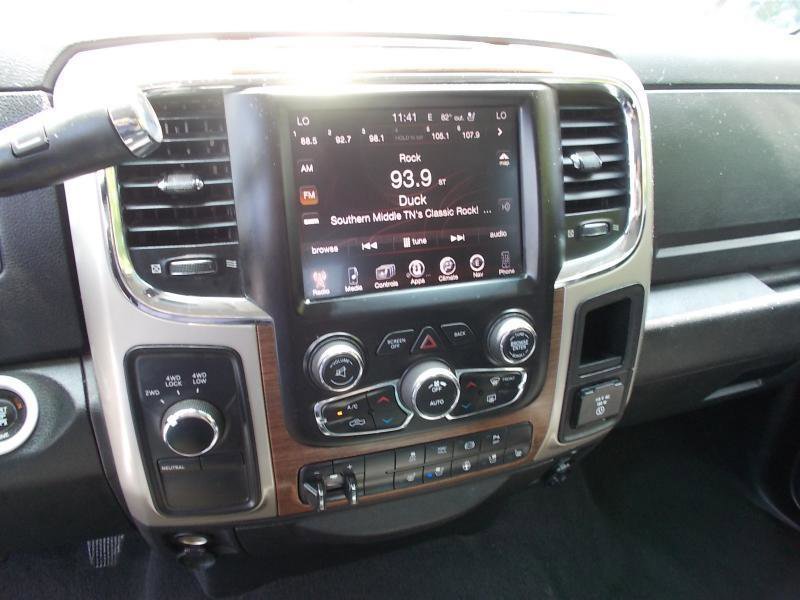 Used 2015 RAM 3500 Laramie AWD/4WD image 34