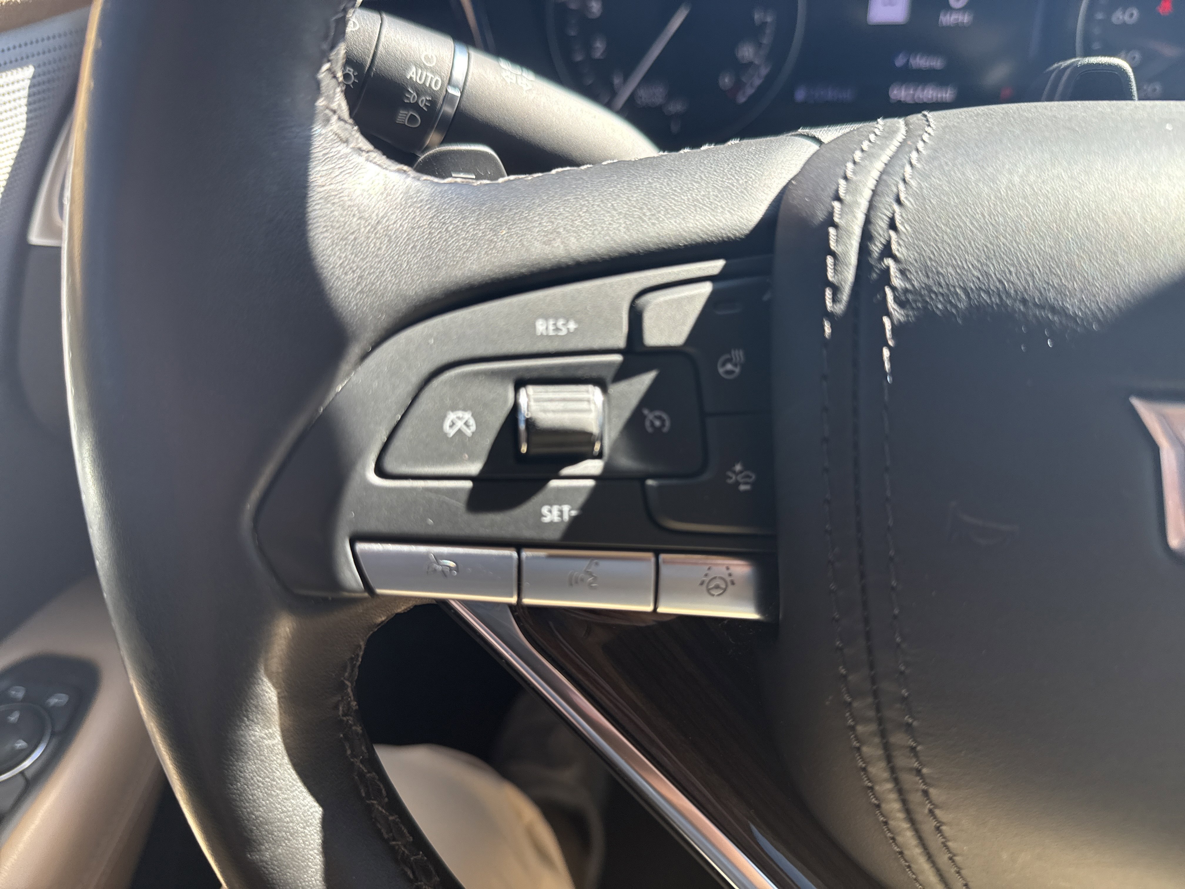 Used 2022 Cadillac XT6 Premium Luxury w/ Platinum Package image 21