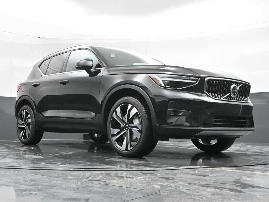 Used 2025 Volvo XC40 B5 Ultra w/ Climate Package AWD/4WD image 47
