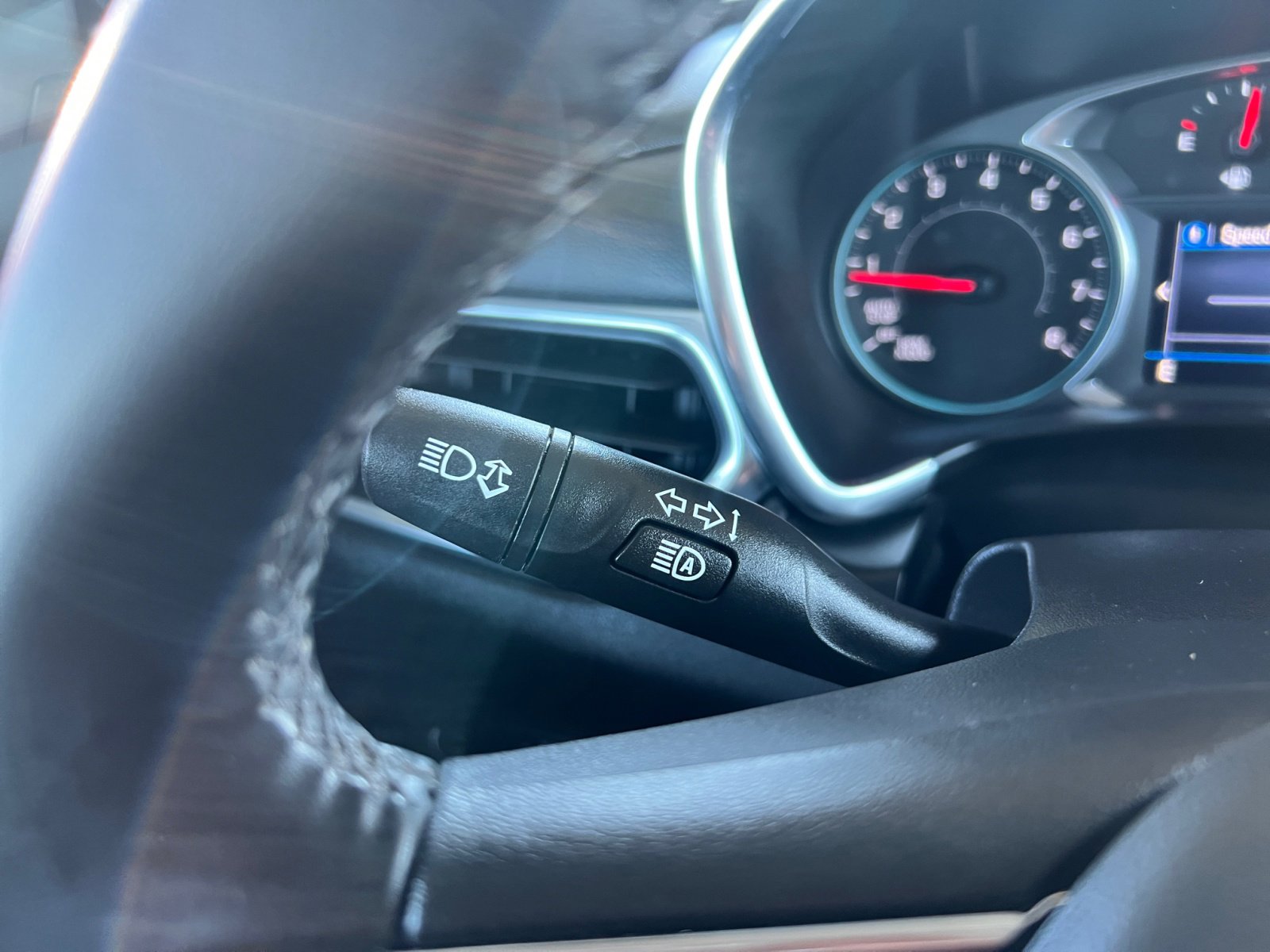 Used 2024 Chevrolet Equinox LT image 23