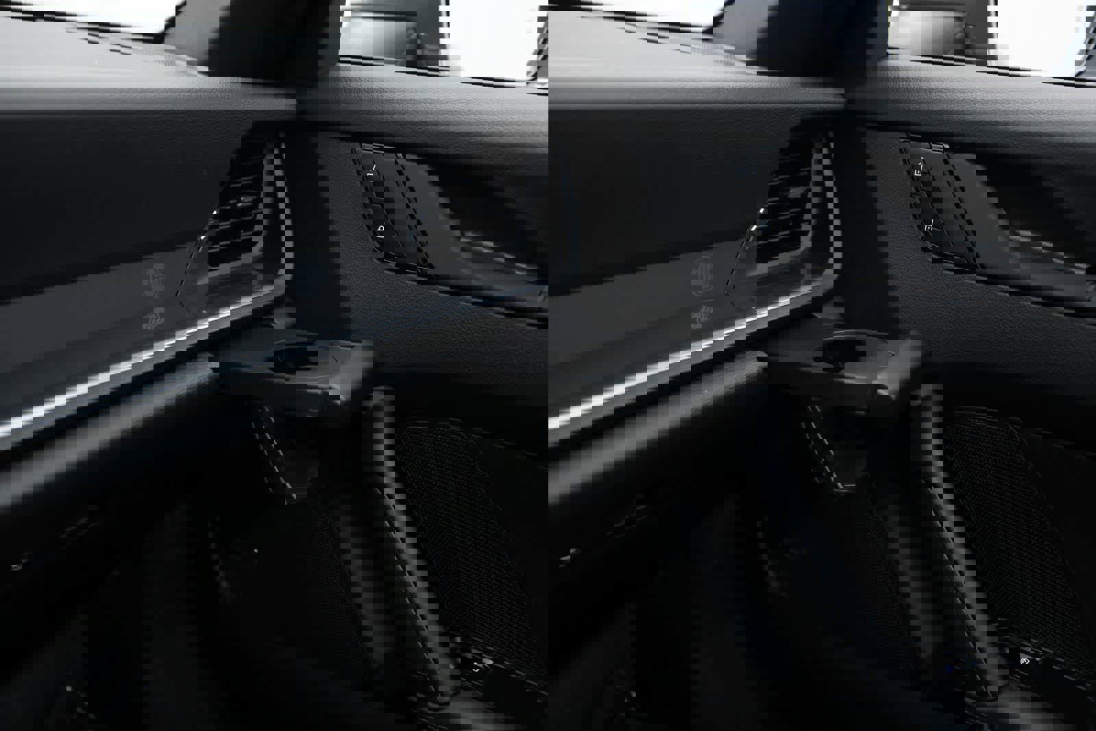 New 2026 Porsche 911 Carrera T image 25