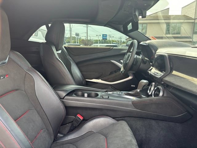 Used 2018 Chevrolet Camaro ZL1 RWD image 10