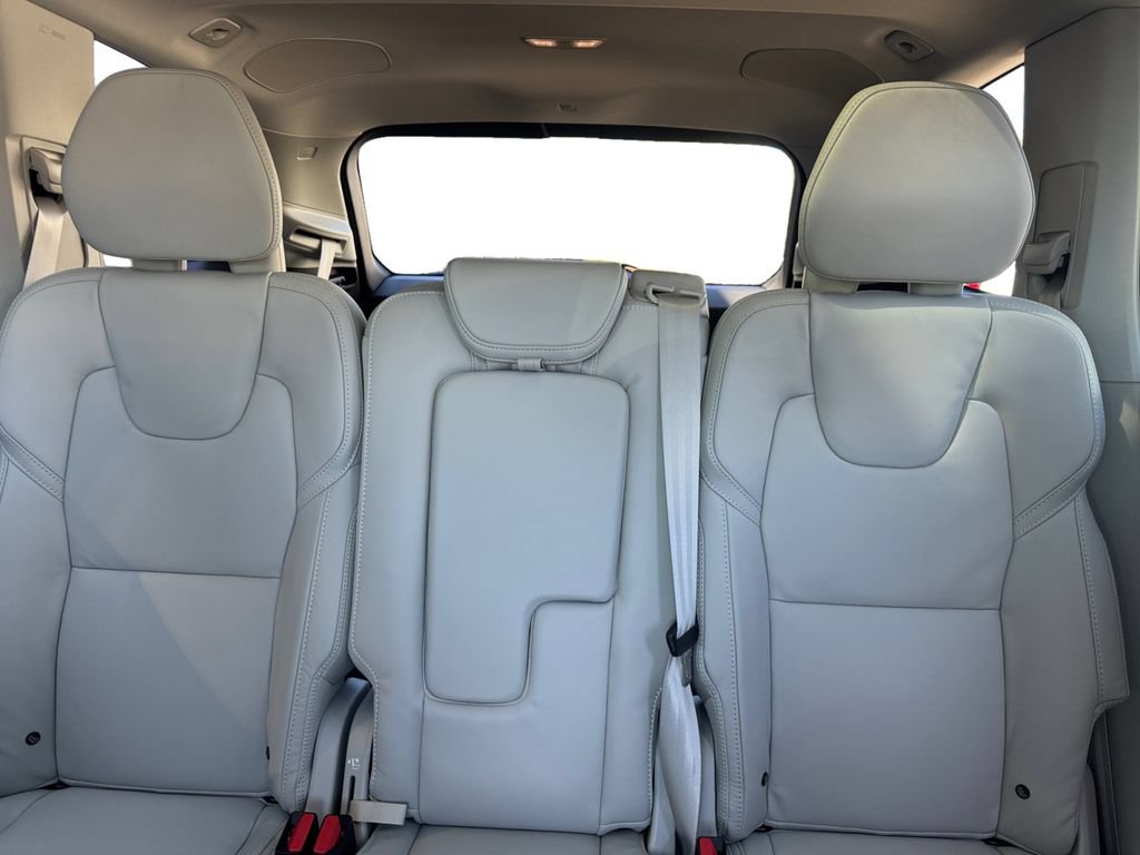 New 2026 Volvo XC90 B6 Ultra w/ Protection Package AWD/4WD image 26