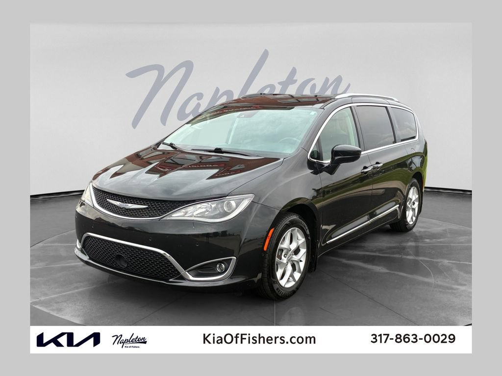 Used 2020 Chrysler Pacifica Touring-L Plus w/ Tire & Wheel Group FWD image 1