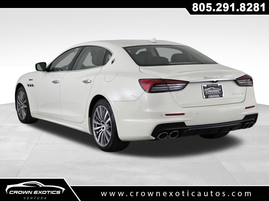 Used 2022 Maserati Quattroporte Modena image 5
