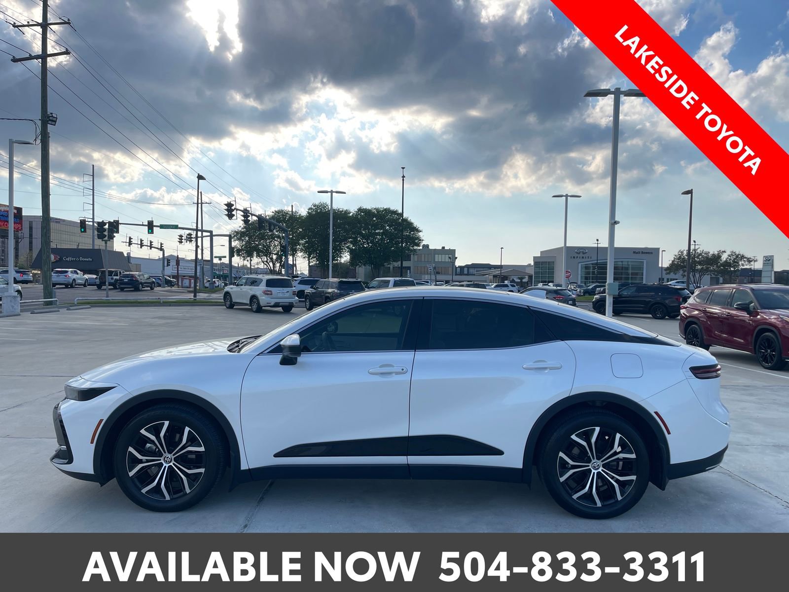 Used 2023 Toyota Crown Limited video 2