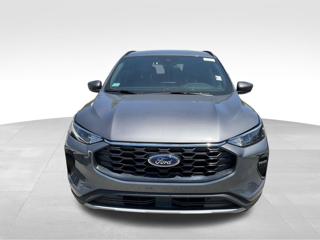 Used 2025 Ford Escape ST-Line AWD/4WD image 3