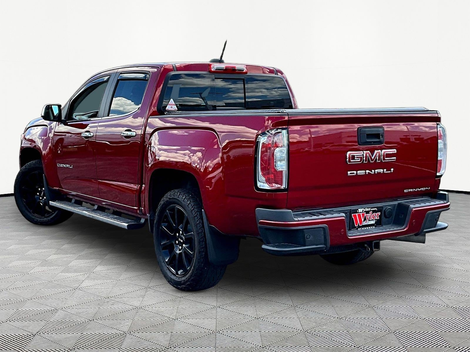 Used 2021 GMC Canyon Denali AWD/4WD image 4