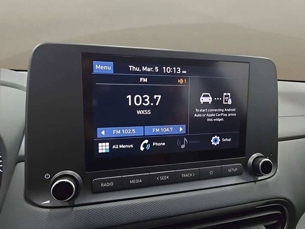 Certified 2022 Hyundai Kona SE w/ Cargo Package image 24