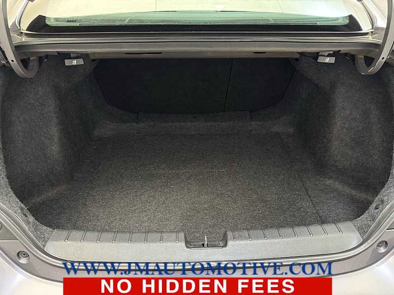 Used 2017 Honda Civic Touring image 16