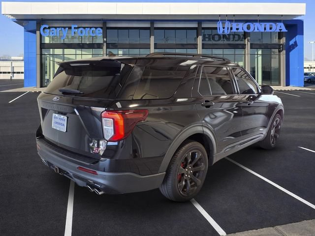 Used 2021 Ford Explorer ST w/ Equipment Group 401A AWD/4WD image 2