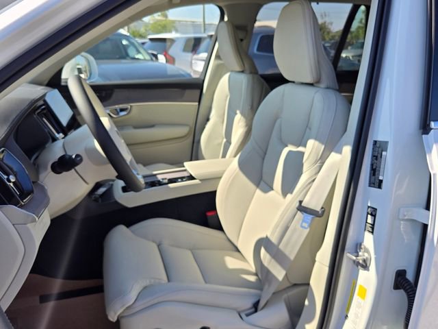 New 2026 Volvo XC90 T8 Ultra w/ Protection Package Premier image 13