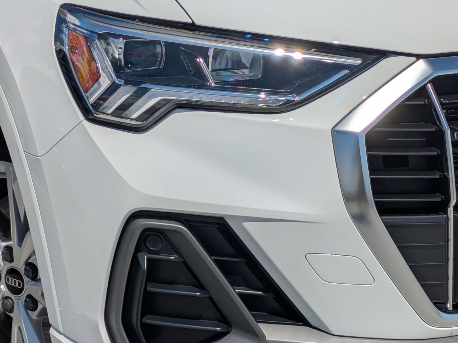 New 2025 Audi Q3 2.0T Premium AWD/4WD image 16