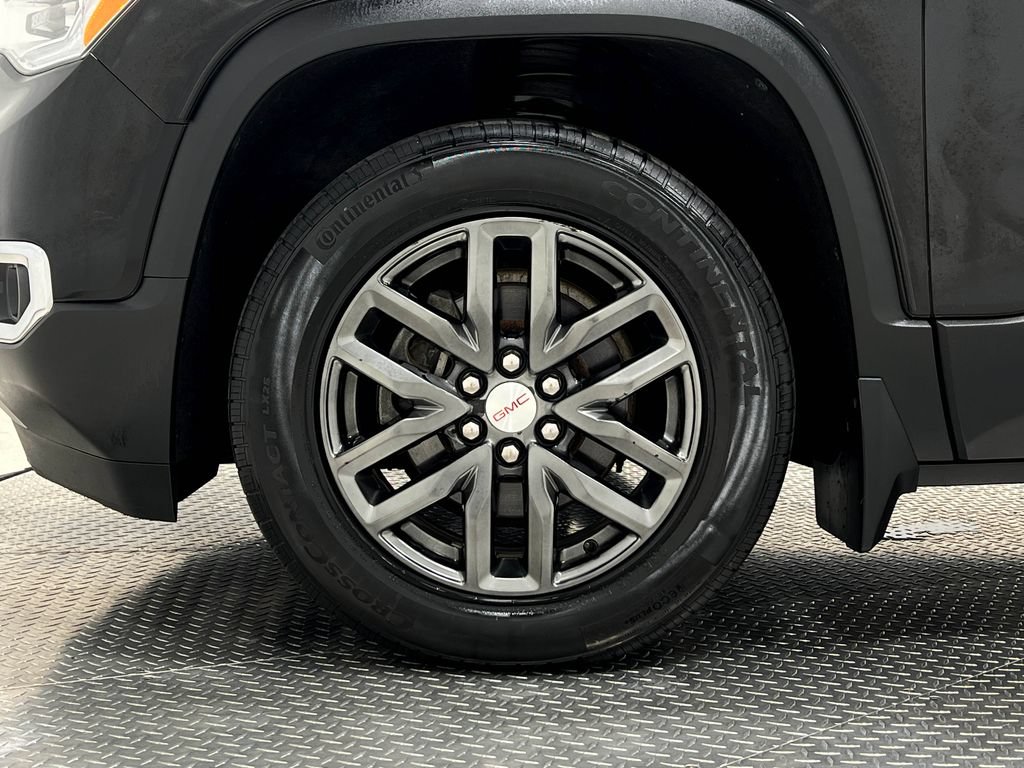 Used 2018 GMC Acadia SLT w/ LPO, Floor Liner Package AWD/4WD image 39