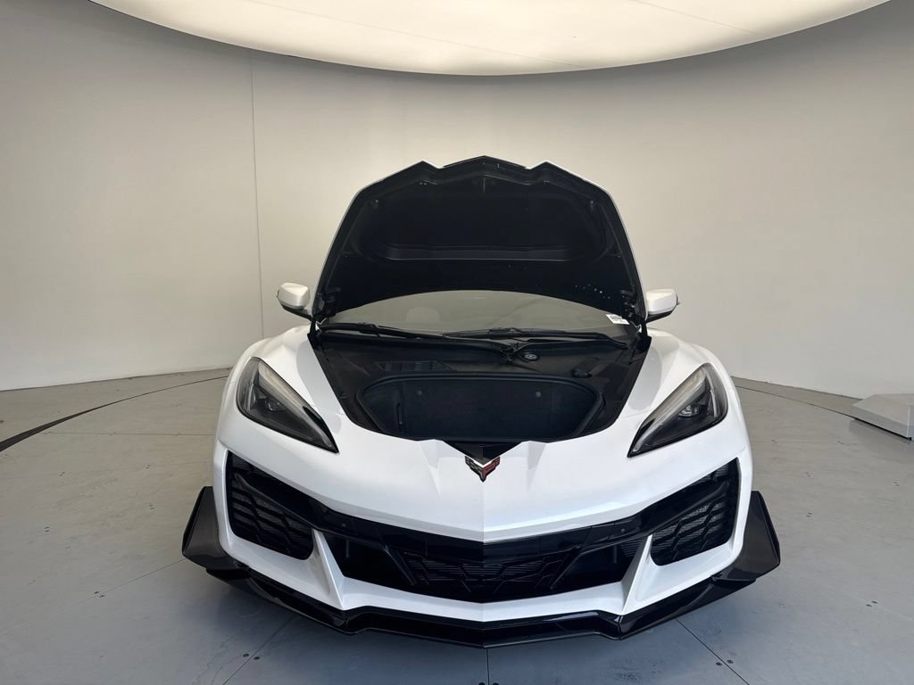 Used 2023 Chevrolet Corvette Z06 RWD image 28