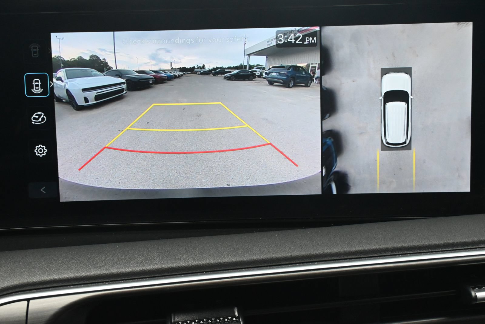 Used 2026 Hyundai Palisade SEL FWD image 19