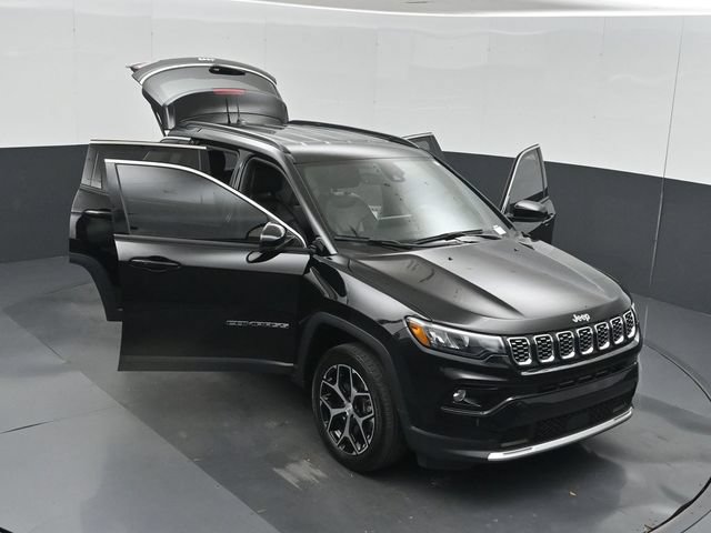 Used 2024 Jeep Compass Limited AWD/4WD image 57