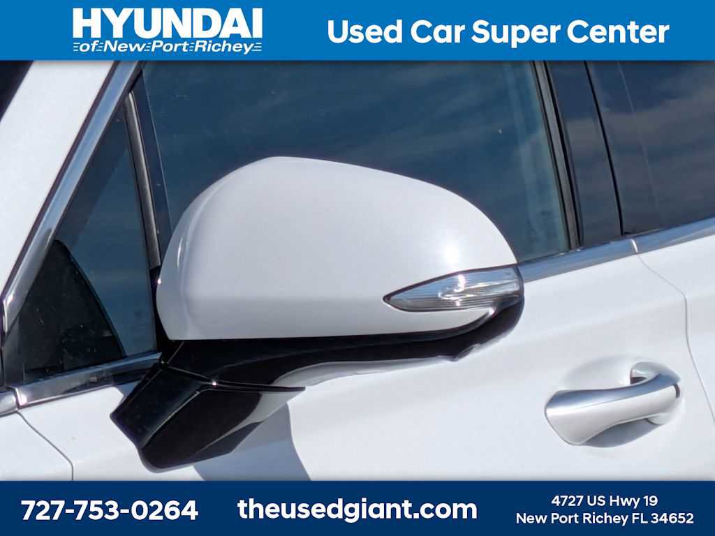 Used 2019 Hyundai Santa Fe FWD image 11