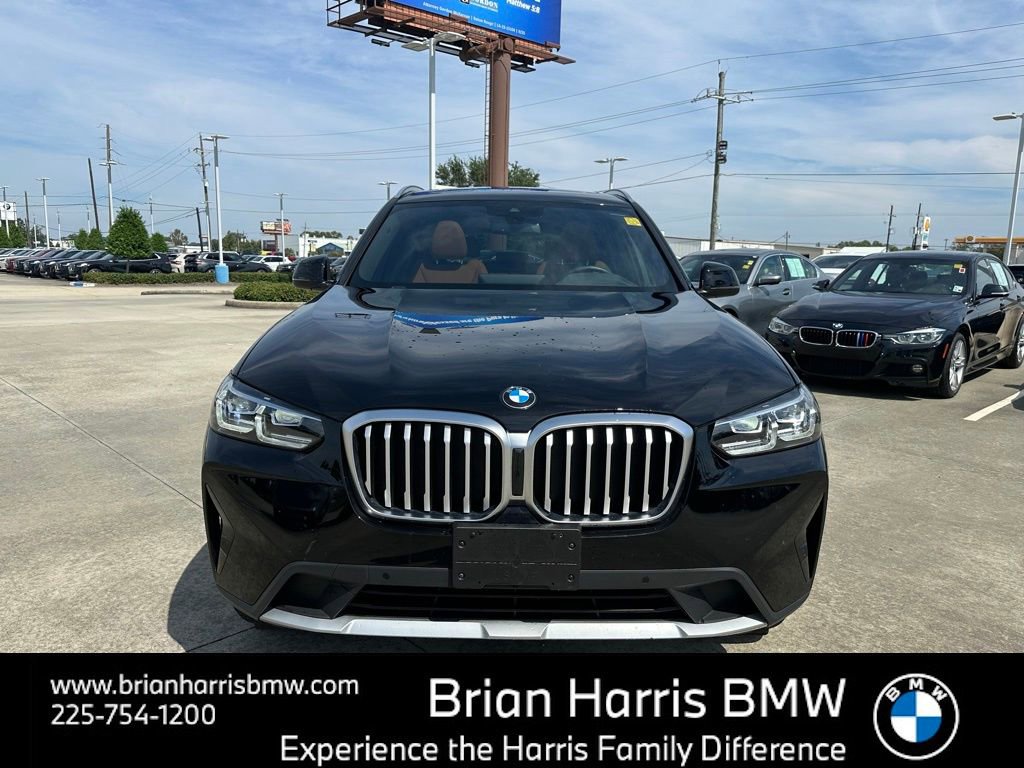 Used 2024 BMW X3 sDrive30i w/ Premium Package image 2