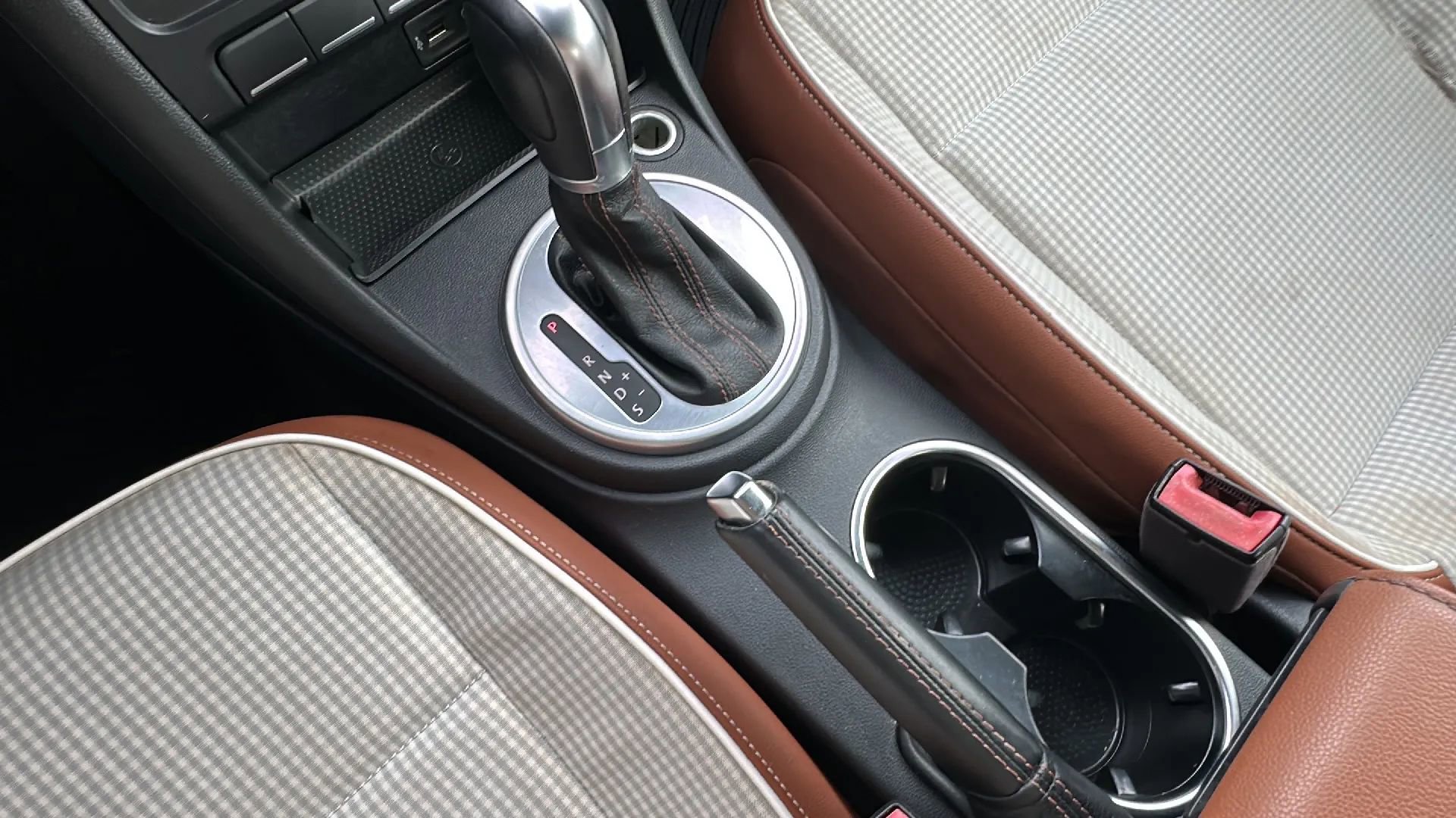 Used 2017 Volkswagen Beetle 1.8T Classic image 13