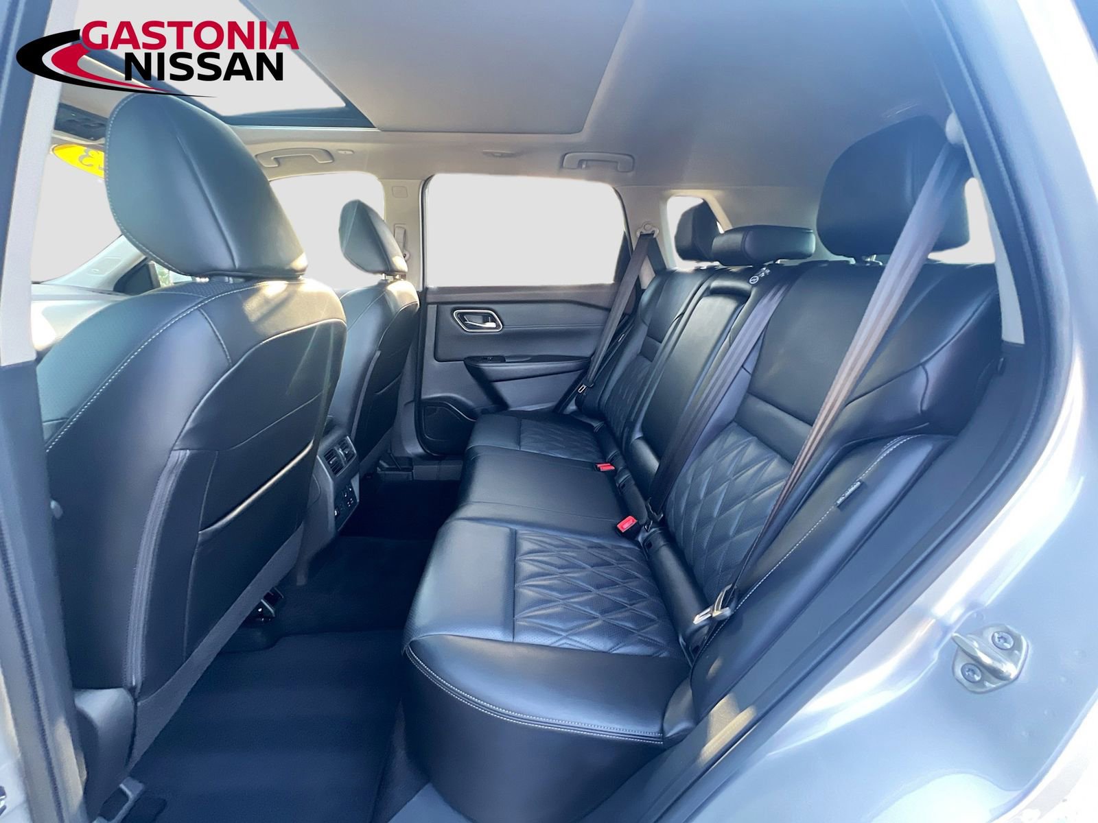 Used 2023 Nissan Rogue Platinum w/ Platinum Premium Package AWD/4WD image 33