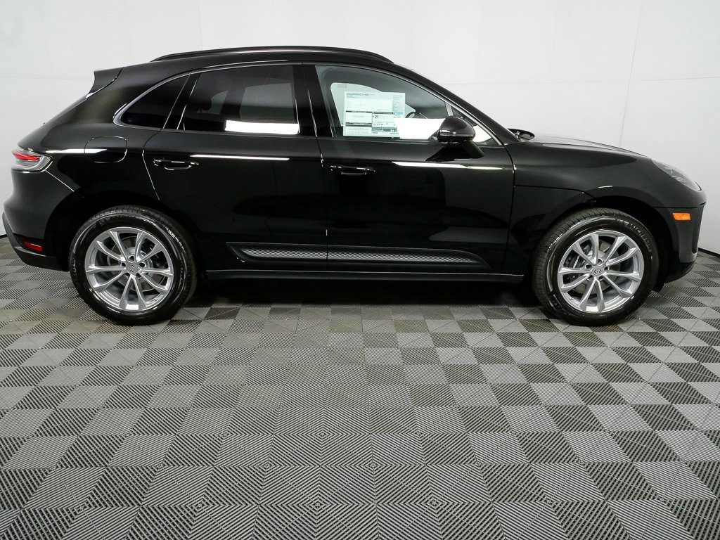 New 2026 Porsche Macan image 29