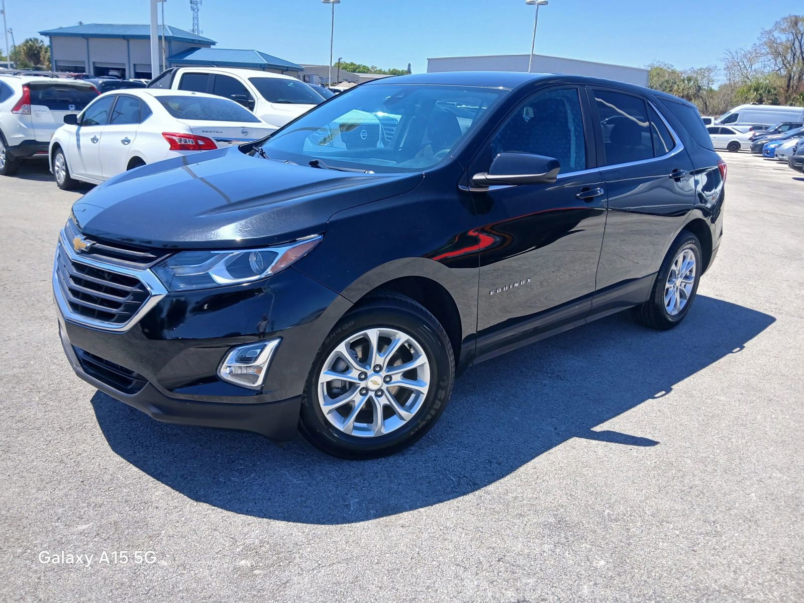 Used 2021 Chevrolet Equinox LT image 2