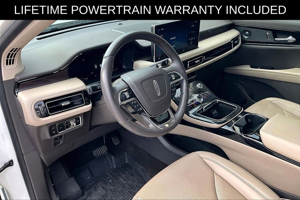 Used 2023 Lincoln Nautilus Reserve w/ Equipment Group 201A image 13