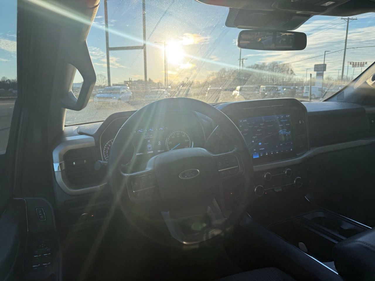 Used 2022 Ford F150 XLT w/ Equipment Group 302A High image 4