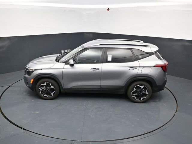 Used 2025 Kia Seltos S FWD image 41