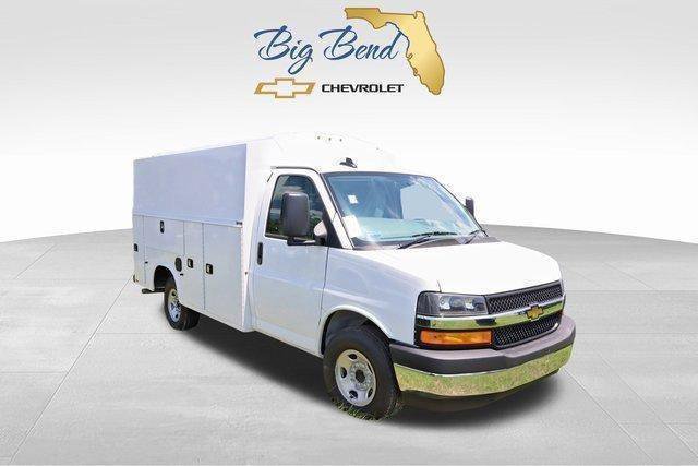 New 2025 Chevrolet Express 3500 w/ Power Convenience Package RWD video 1