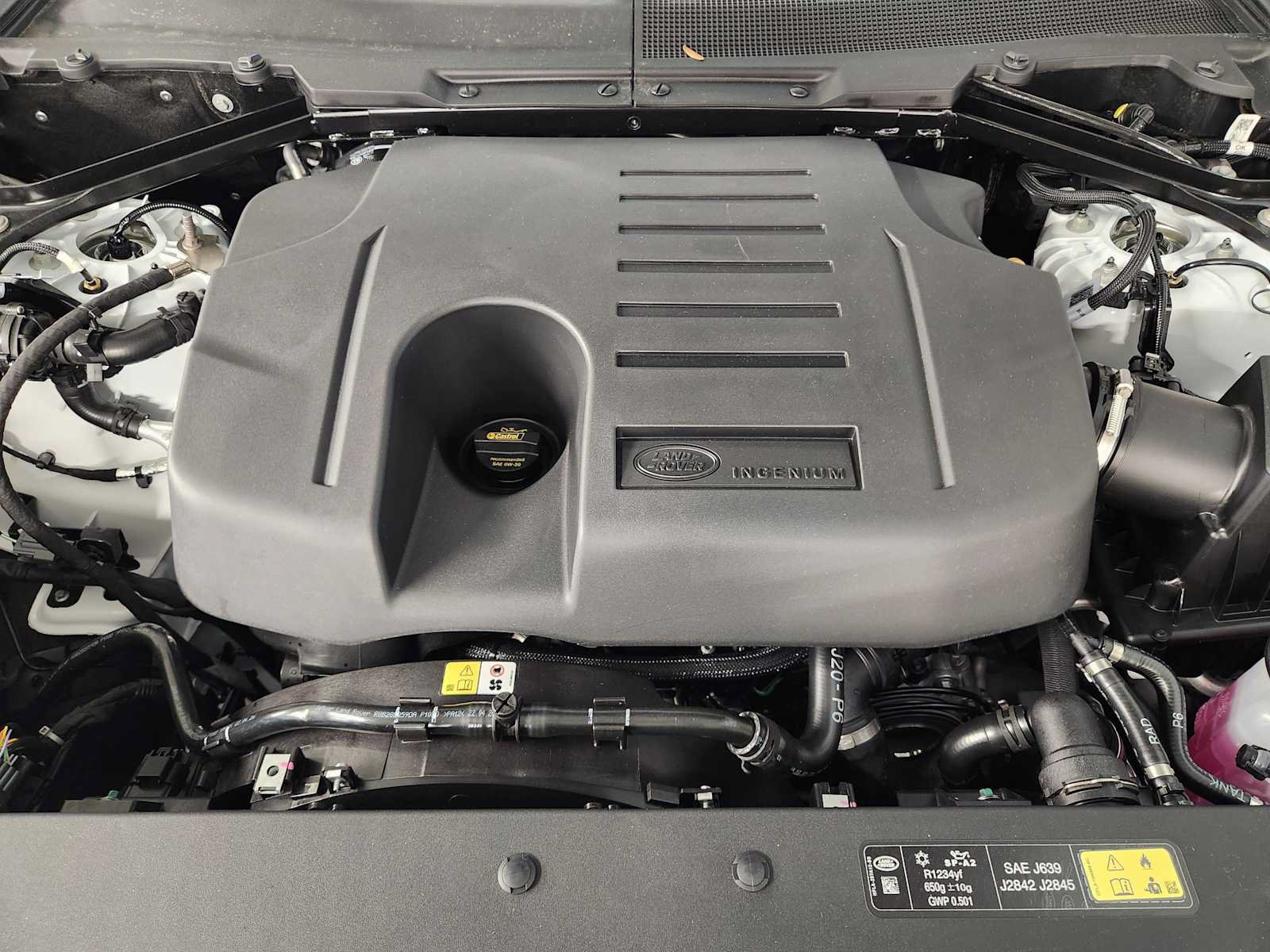 New 2026 Land Rover Defender 110 X-Dynamic SE AWD/4WD image 32