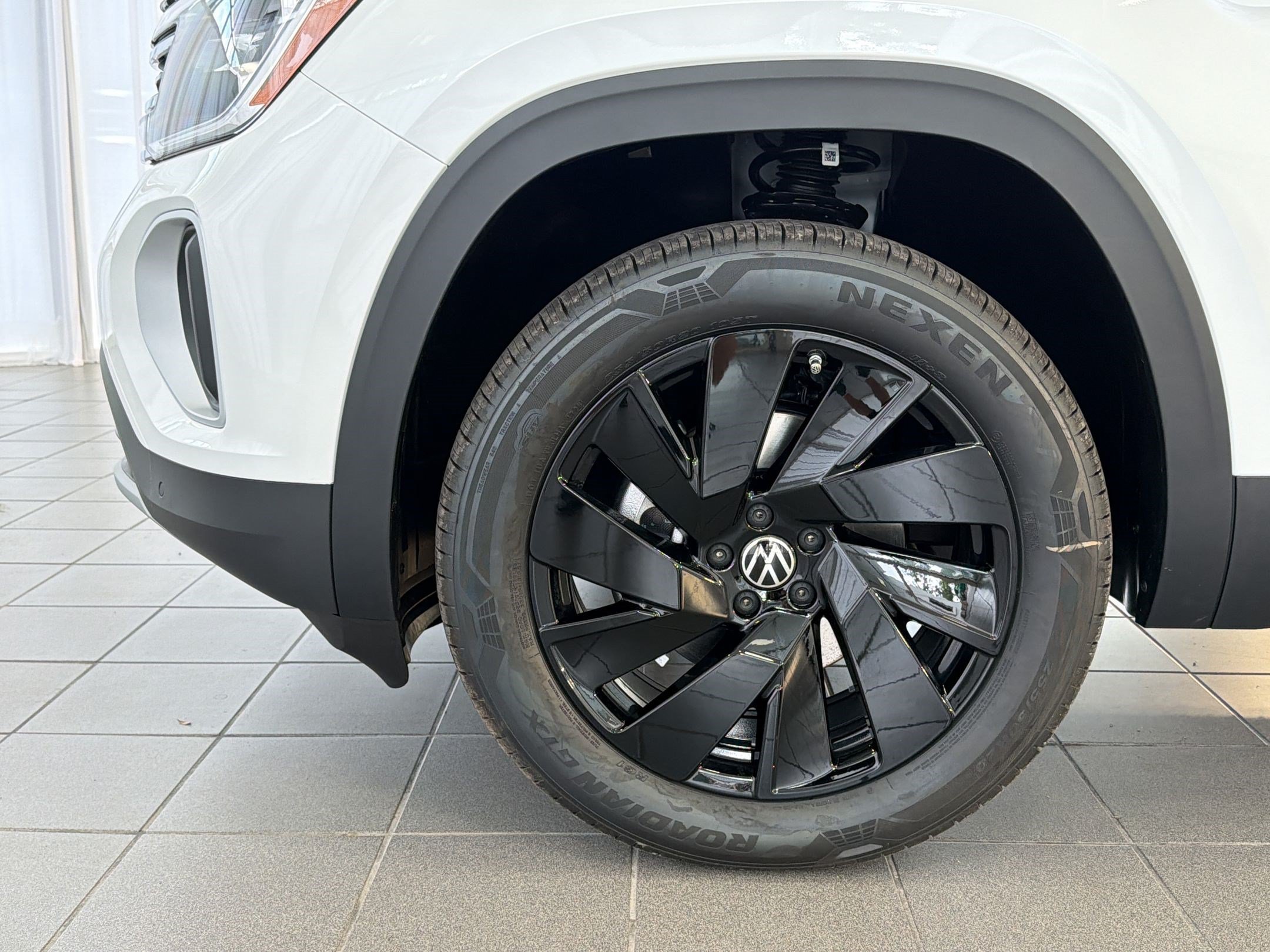 New 2026 Volkswagen Atlas SE FWD image 12