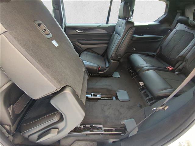 New 2025 Jeep Grand Cherokee L Altitude image 16