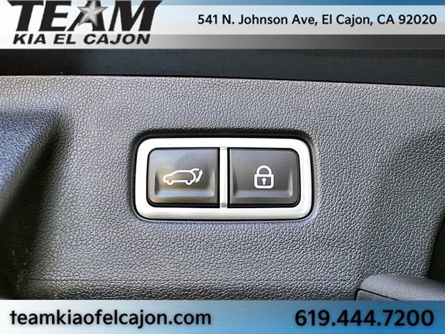 Certified 2022 Kia Sorento SX w/ Panoramic Sunroof Package AWD/4WD image 14
